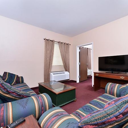 Americas Best Value Inn Somerville Texas Room photo