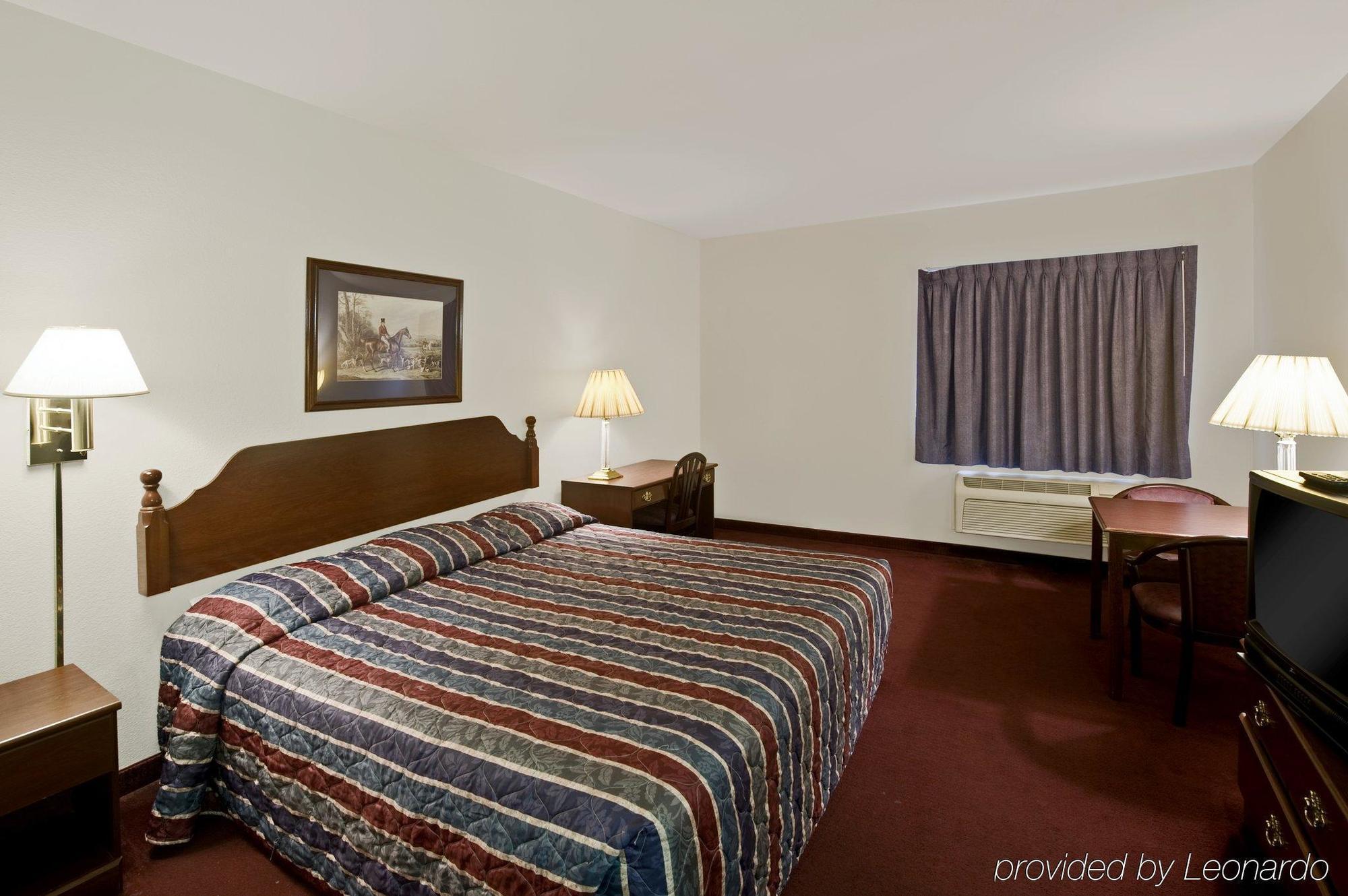 Americas Best Value Inn Somerville Texas Room photo