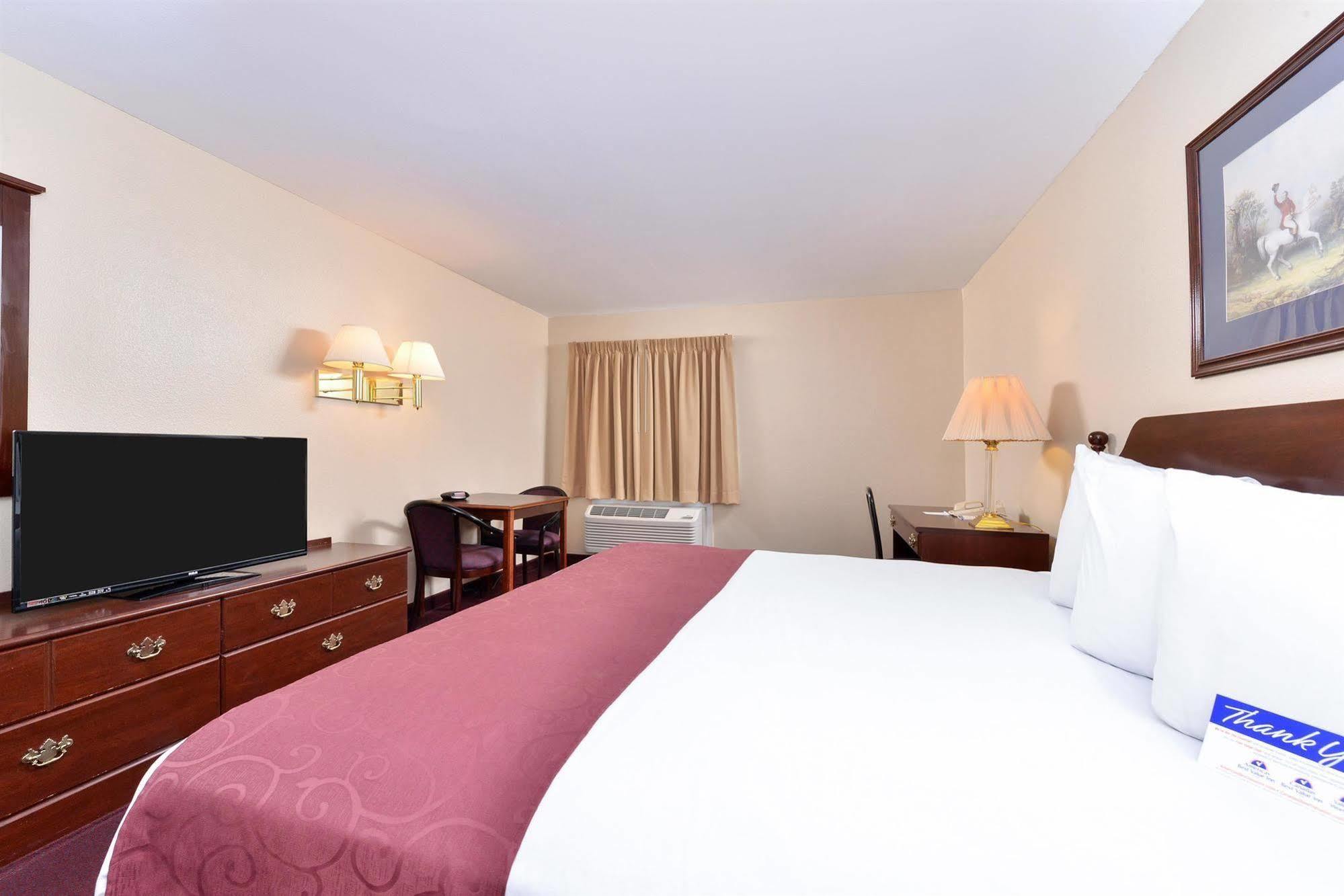 Americas Best Value Inn Somerville Texas Exterior photo