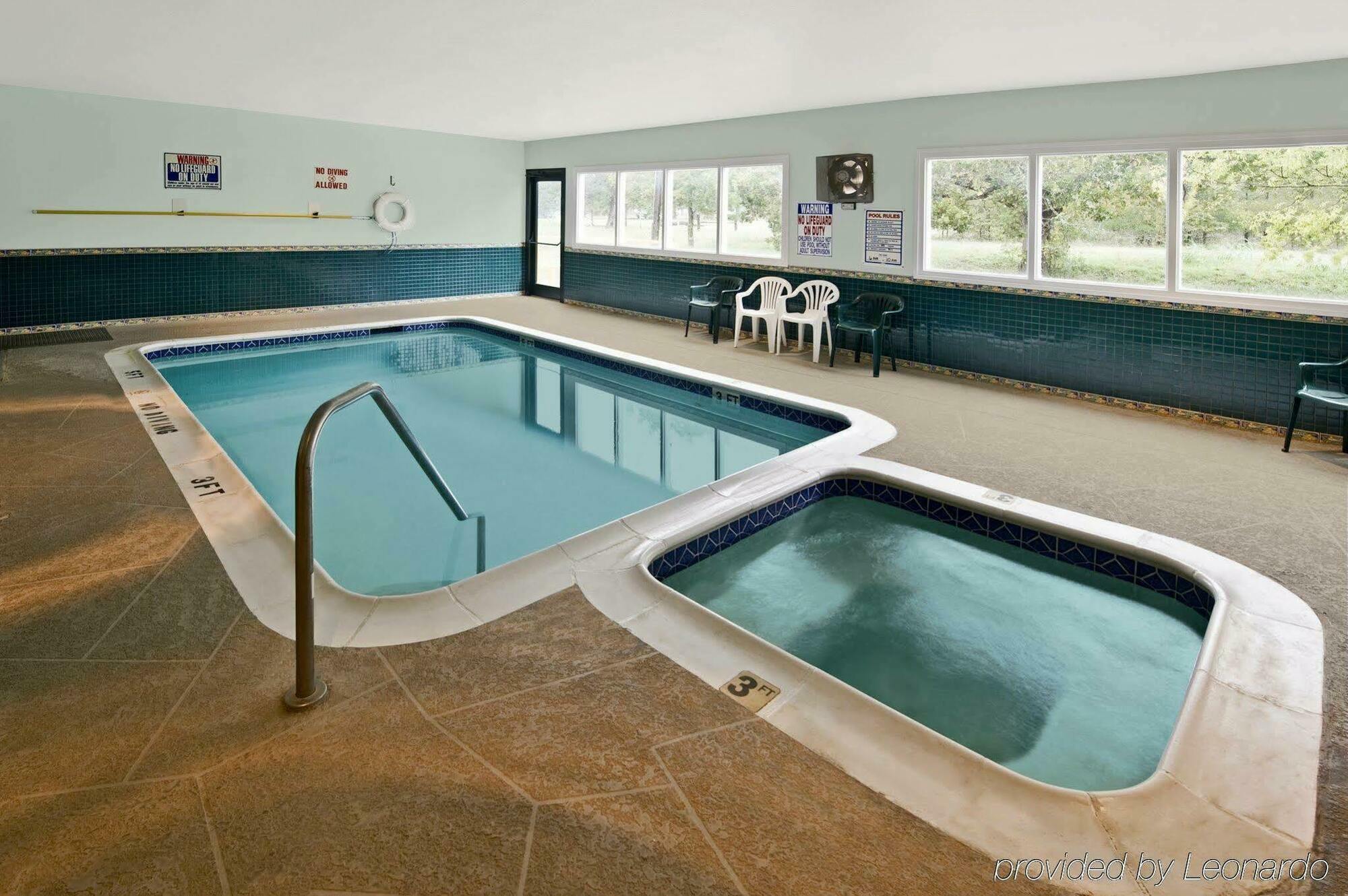Americas Best Value Inn Somerville Texas Facilities photo
